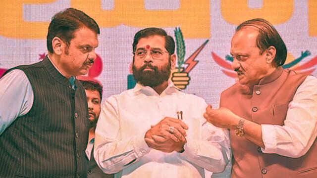 Crucial BJP Gathering in Mumbai: Mahayuti Alliance Poised to Claim Government Formation